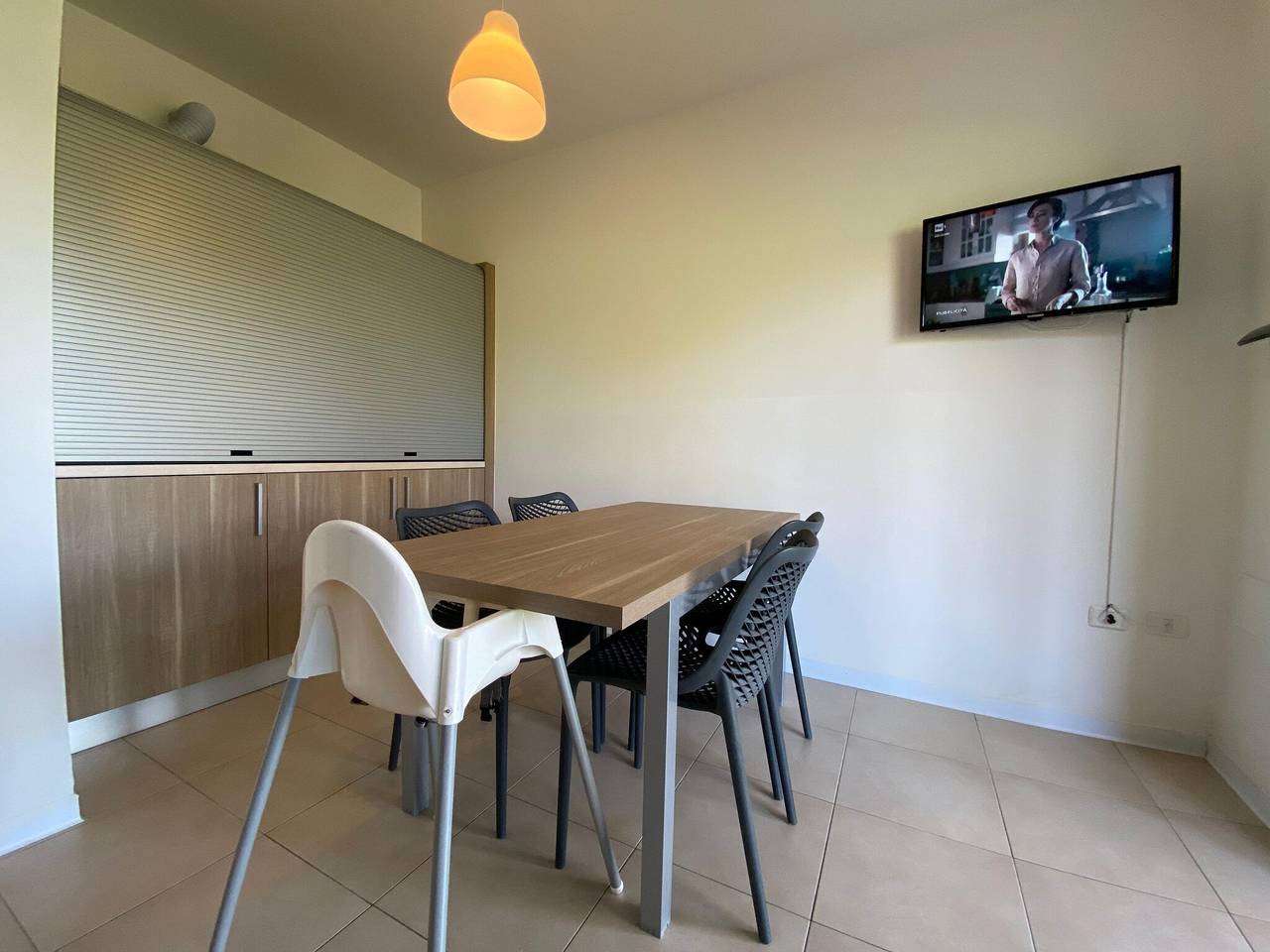 Apartamento entero, Residencia Belvedere, Castelnuovo del Garda in Castelnuovo Del Garda, Montañas Garda