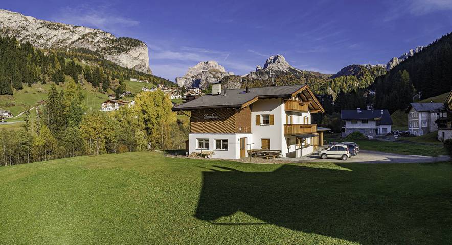 Chalet Dumbria Dolomites in Selva di Val Gardena, Dolomiti Superski