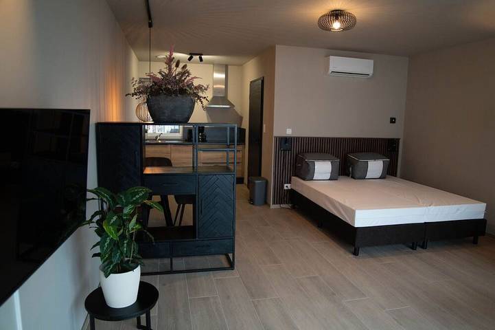 Gîte pour 2 personnes, avec jardin et piscine, animaux acceptés dans Rémersdael - 4