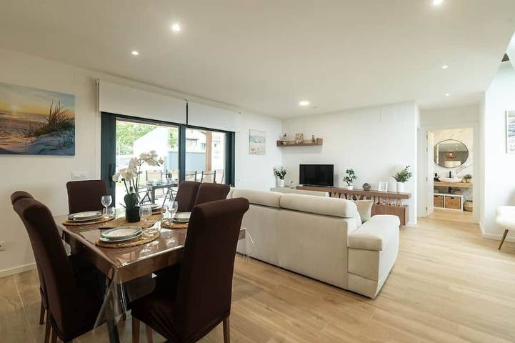 Holiday home for 6 people, with garden and balcony, with pets - 1