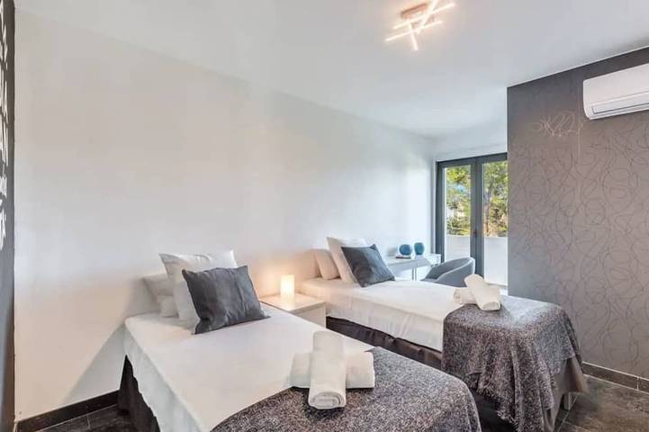 Ferienhaus für 6 Personen, mit Balkon und Garten sowie Pool in Magaluf - 2
