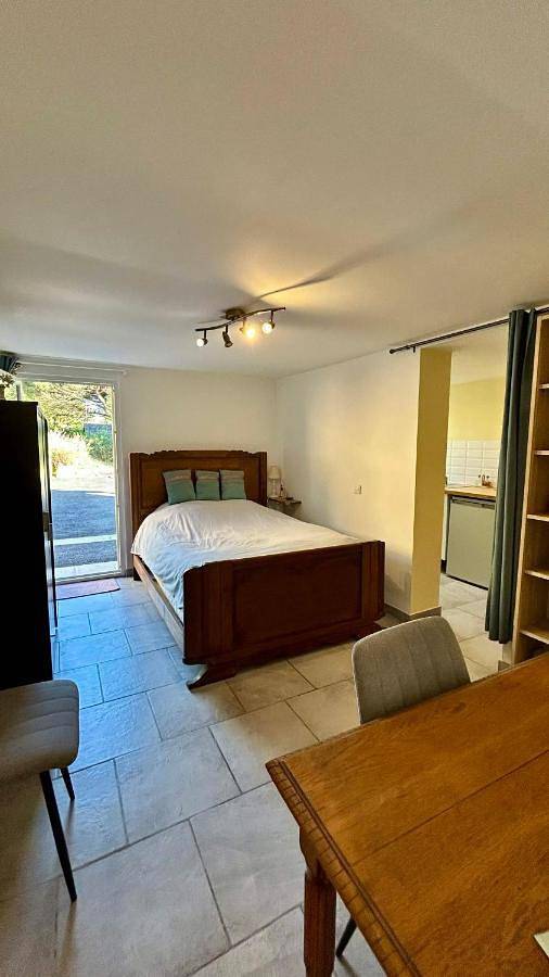Gîte pour 3 personnes, avec Jardin à Talais