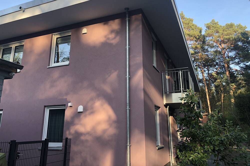 Ganze Wohnung, Ferien-Apartment mit Balkon - Stadtgrenze zu Berlin in Blankenfelde, Blankenfelde-Mahlow