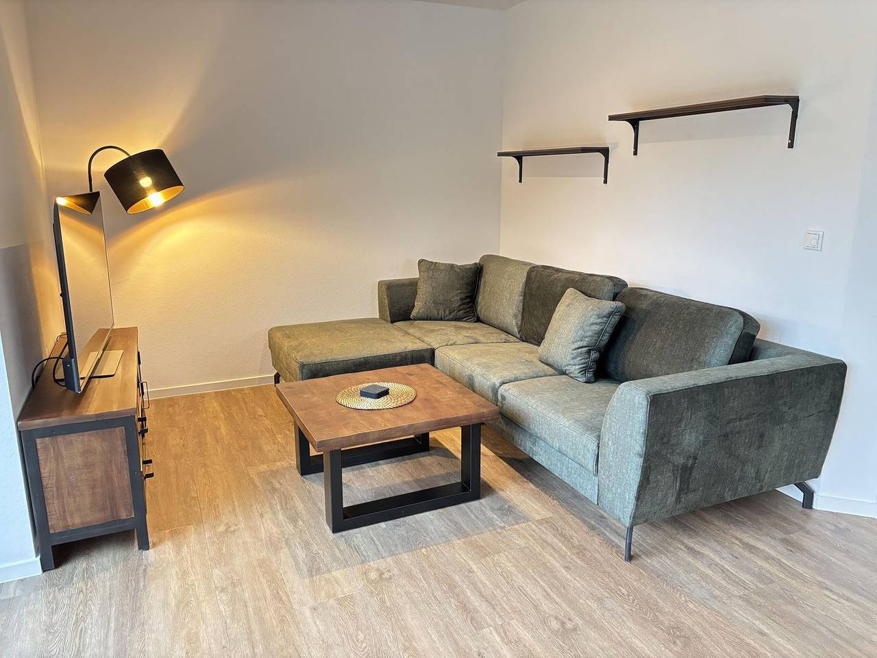 Neubau-Ferienhaus in Emden mit moderner Einrichtung für bis zu 6 Personen in Emden, Nordseeküste