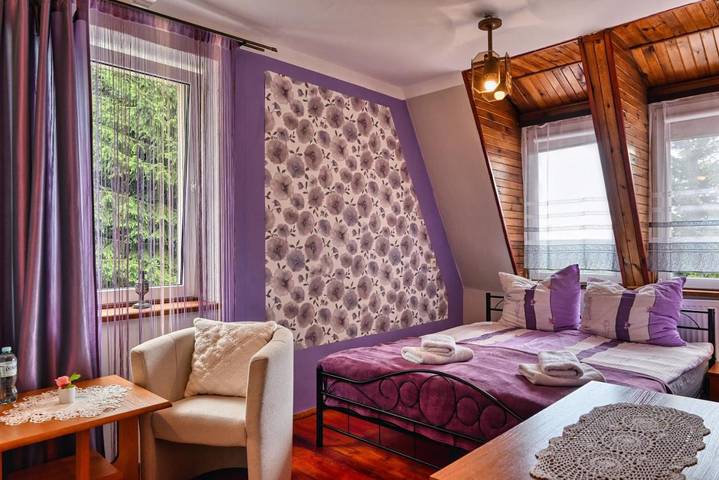 Resort dla 2 osób, z Jacuzzi i Taras oraz Ogród i Basen dla dzieci w Duszniki-Zdrój