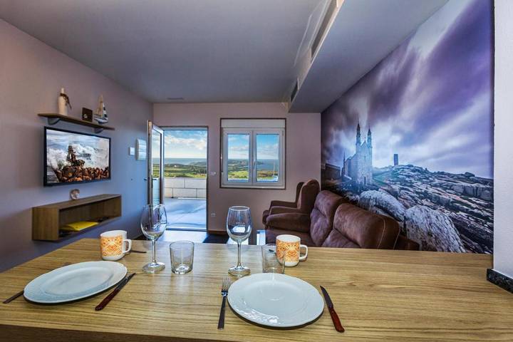 Apartamento para 3 personas, con Balcón y Terraza además de Jardín y Vistas en Muxía