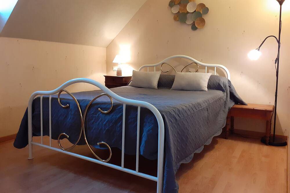 Renovated old house on wine estate in Chassey-le-Camp, Région de Chalon-sur-Saône