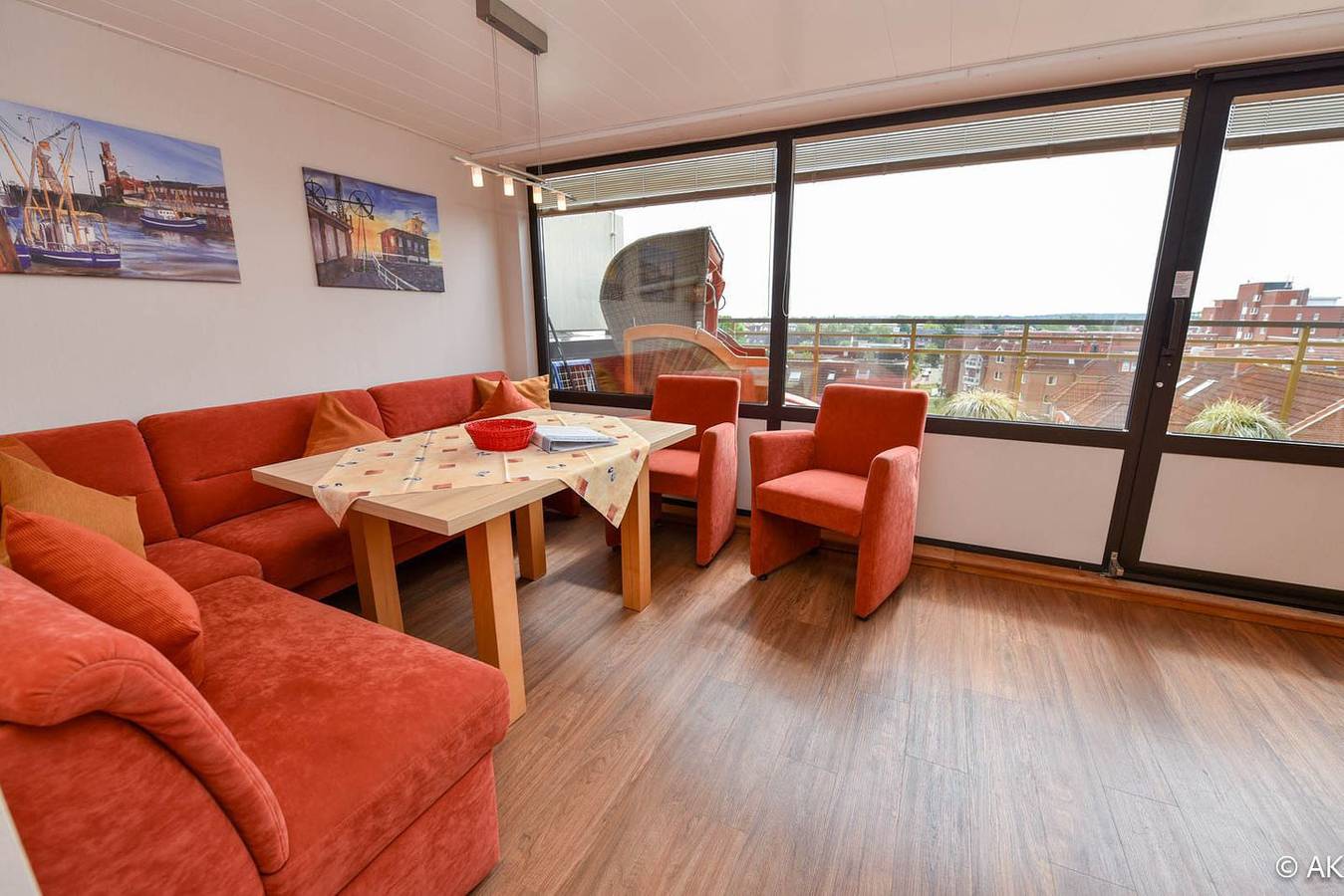 Ganze Wohnung, 3-Zimmer Maisonette-Appartement mit Blick über das Cuxland in Döse, Cuxhaven