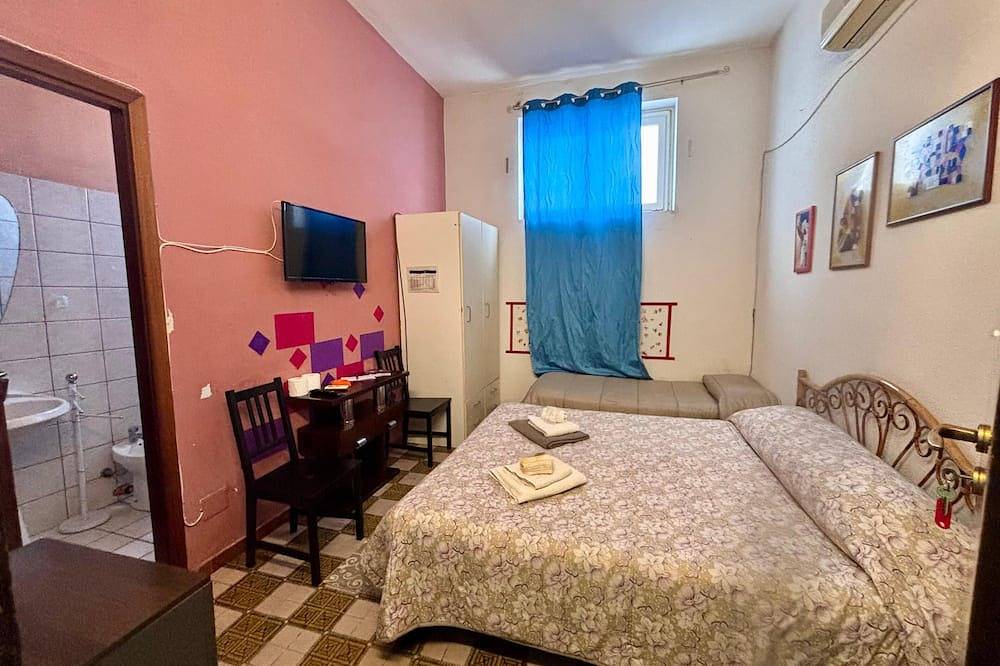 Refuge of Stazzo Holiday home for groups 20 people in Acireale, Catania Provinz