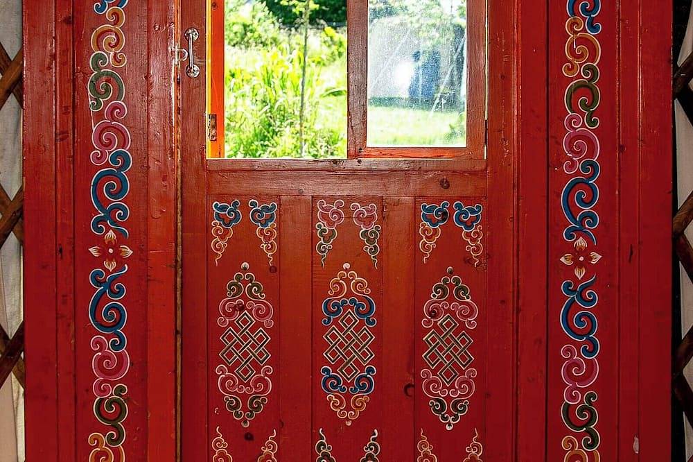 Yurt de Arbigny romantic overnight stay in a Mongolian tent in Arbigny-sous-Varennes, Haute-Marne
