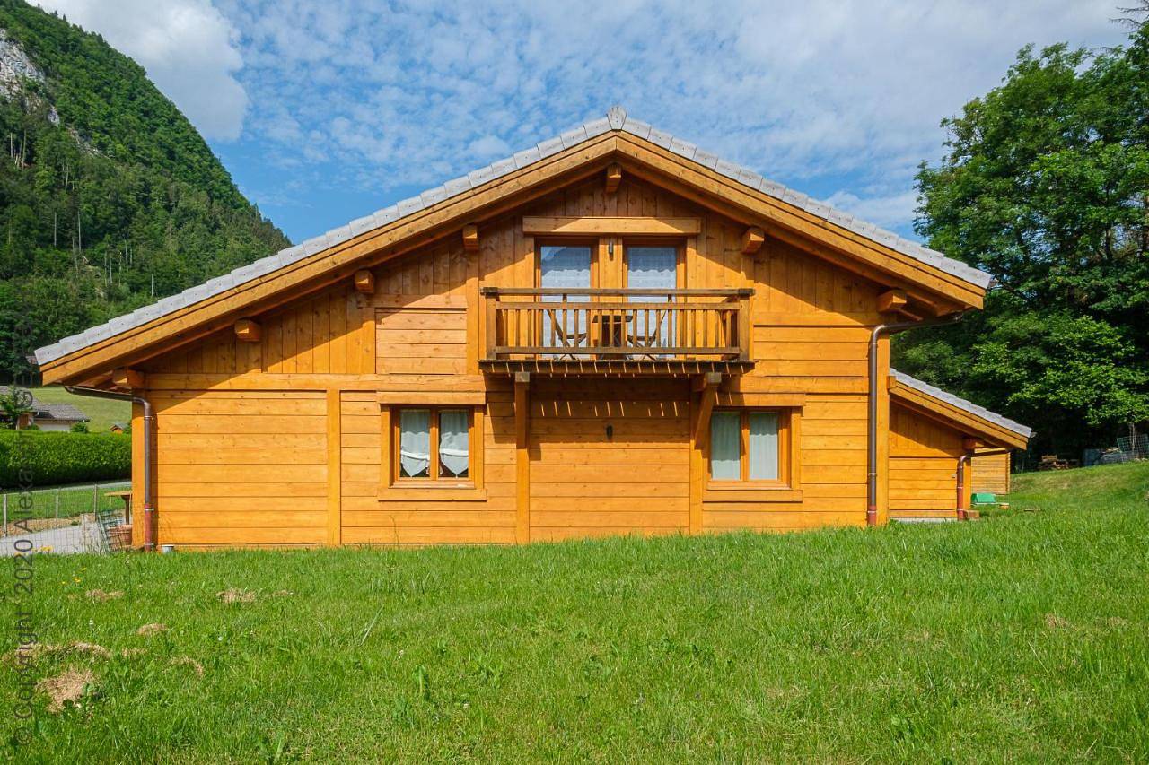 Double Room with Private Bathroom in Mieussy, Région de Bonneville