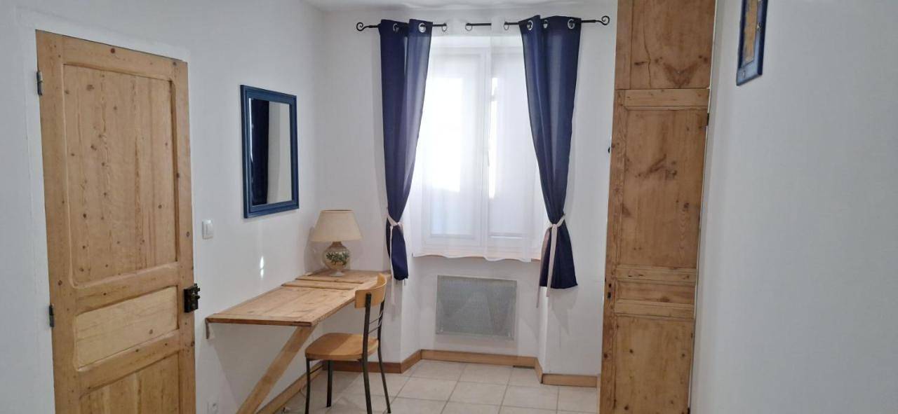 Appartement entier, Charming Apartment in La Redorte in La Redorte, Région de Carcassonne