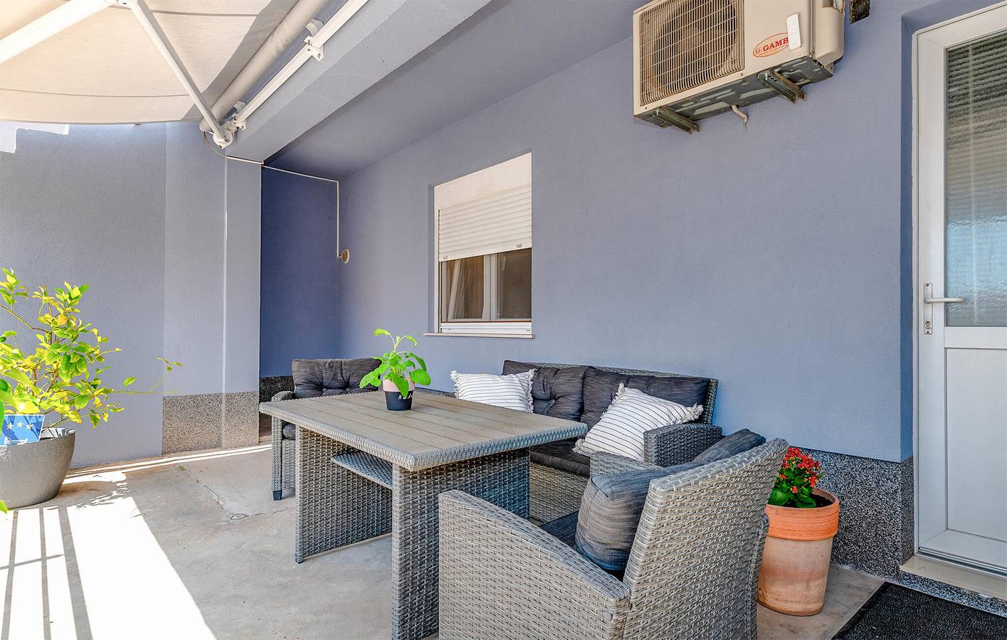 Ganze Ferienwohnung, Ferienwohnung für 4 Personen mit Terrasse in Sibenik, Šibenik-Knin