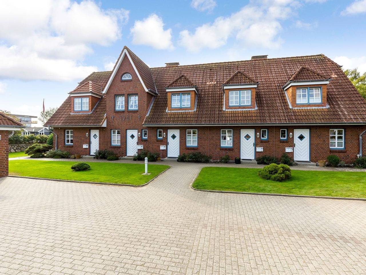 Ganze Ferienwohnung, Landhaus Wiesenweg - Unmittelbar am Dorfteich gelegenes 2 1/2-Raum Appartement in Wenningstedt, Sylt
