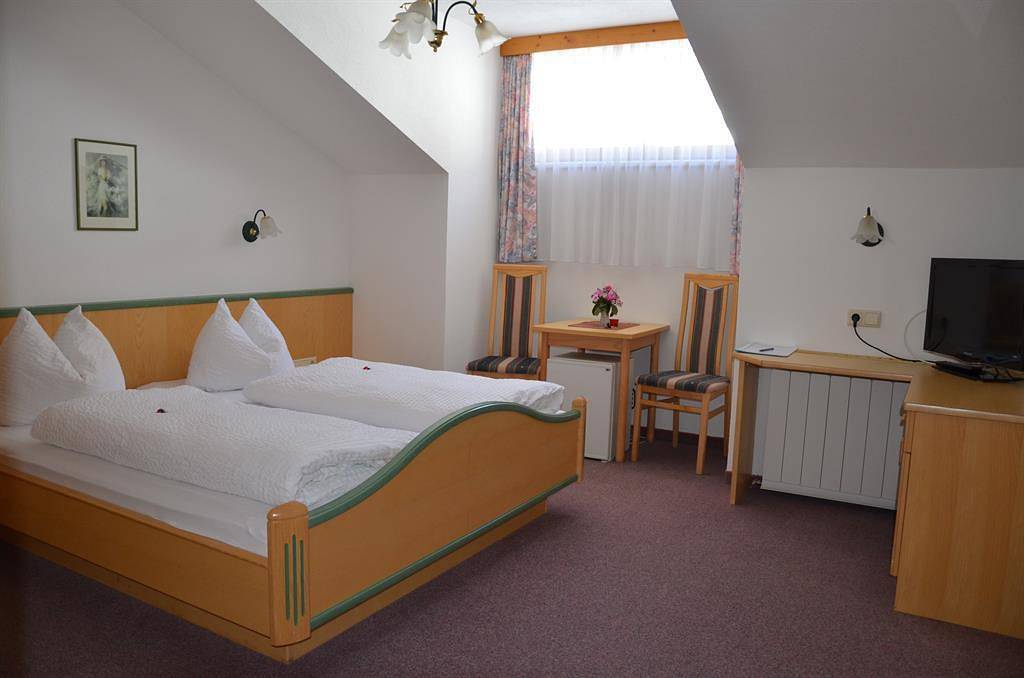 Apartamento vacacional entero, Budget Doppelzimmer ohne Balkon in Lechtal Alps, Pfafflar