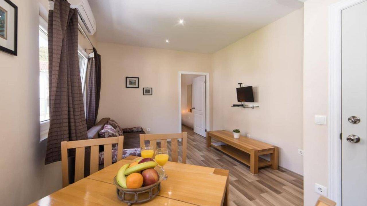 Ganze Ferienwohnung, Ferienwohnung für 2 Personen (37 m²) in Drvenik in Drvenik, Makarska Riviera