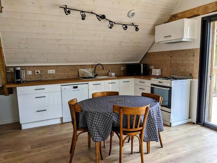 Gîte pour 4 personnes, avec piscine ainsi que terrasse et vue à Cuzance - 4