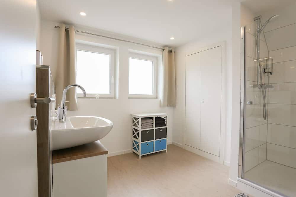 Geheel appartement, Beautiful vacation apartment in Kassel in Forstfeld, Kassel