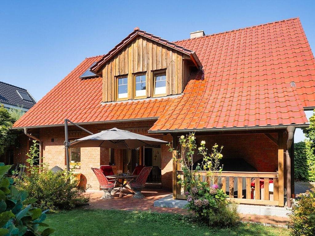 Ferienhaus mit 4 Schlafzimmer in Lauterbach (Rügen), Putbus