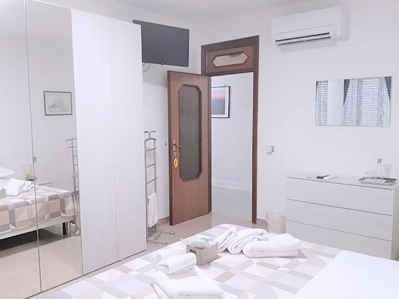 Apartamento vacacional entero, Moderno apartamento con piscina y WiFi in Provincia de Chieti