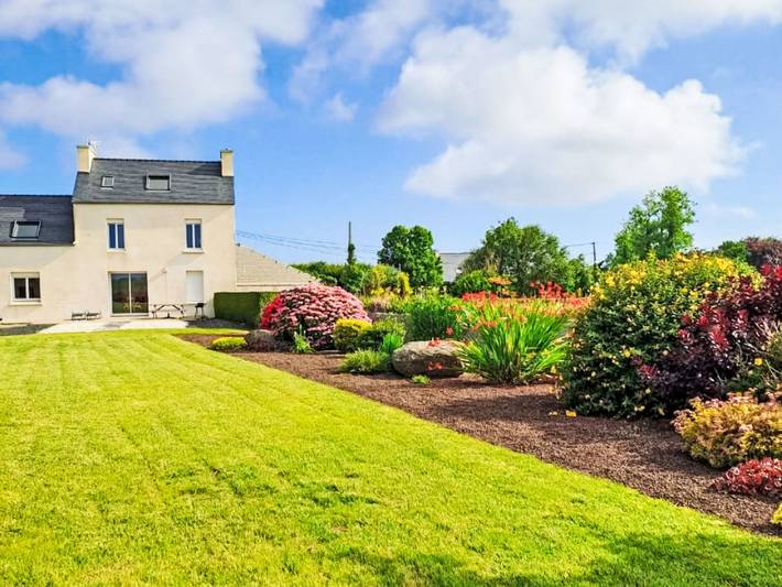 Ferienhaus für 6 Personen, mit Terrasse und Garten - 1