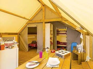 Camping für 4 Personen in Le Bois-Plage-en-Ré, Côte des Fleurs, Bild 1