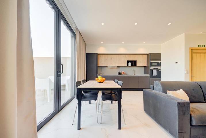 Appart’hôtel pour 4 personnes, avec vue et balcon