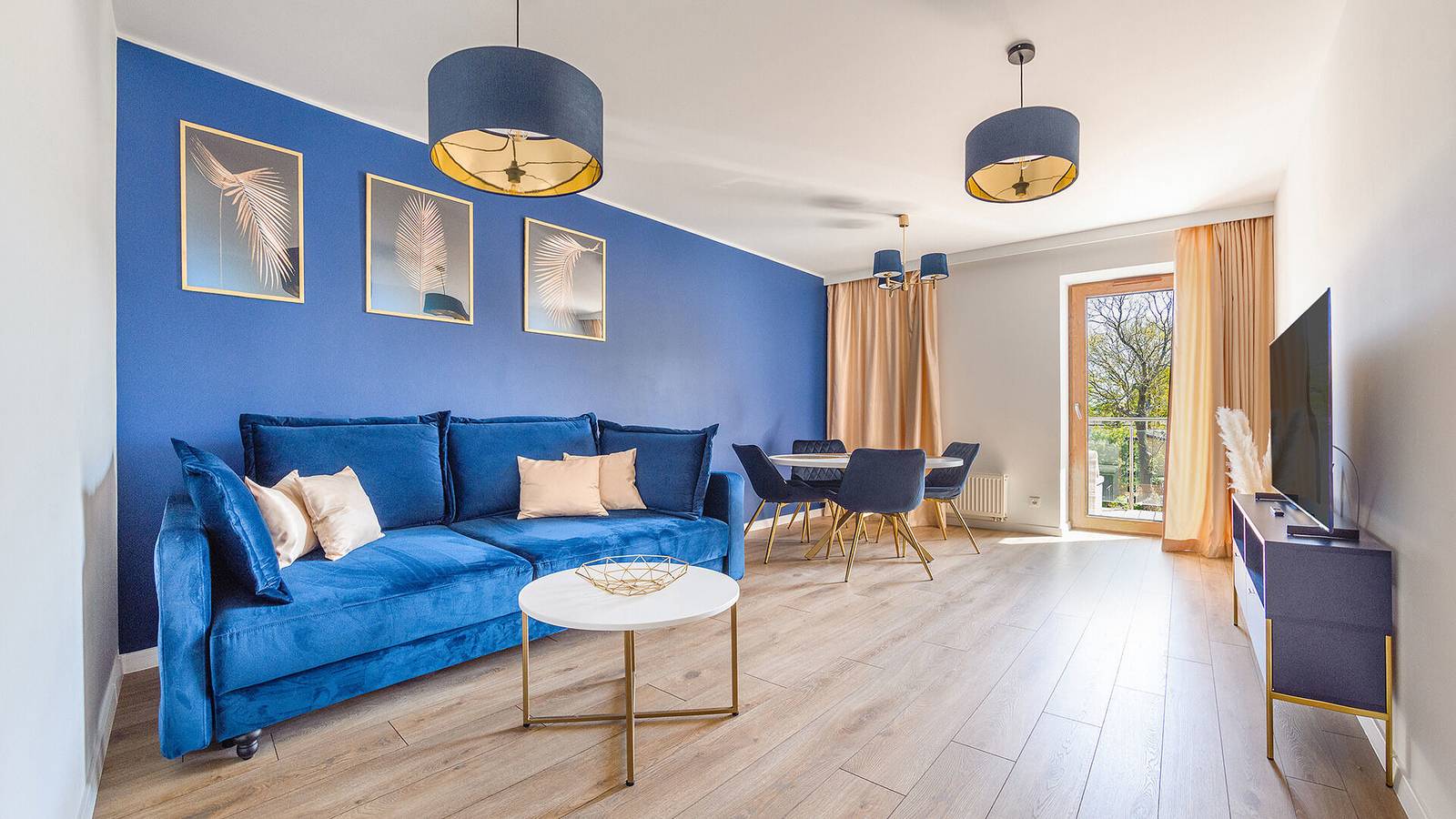 Cały apartament wypoczynkowy, Apartament wakacyjny dla 4 osób z balkon in Ustka, Morze Bałtyckie