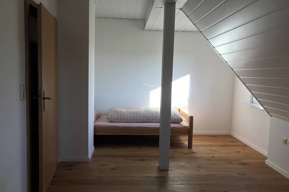 Ganze Wohnung, Große 120qm Ferienwohnung ruhige Alleinlage im Grünen mit Garten/Loggia in Estorf, Samtgemeinde Mittelweser