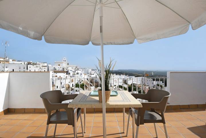 Ganze Wohnung, Ferienwohnung '"La Fuente" mit Bergblick, privater Terrasse und Klimaanlage in Vejer de la Frontera, Costa de la Luz