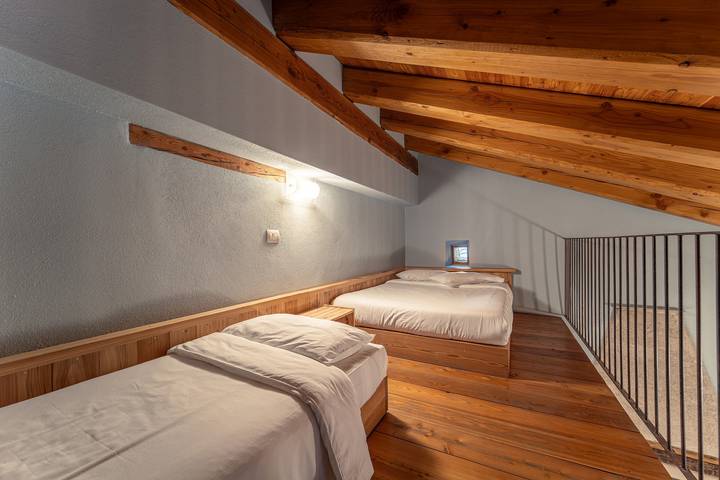 Chalet 'Civico 5' with Mountain View, Shared Garden and Wi-Fi in Marmora, Cuneo Province