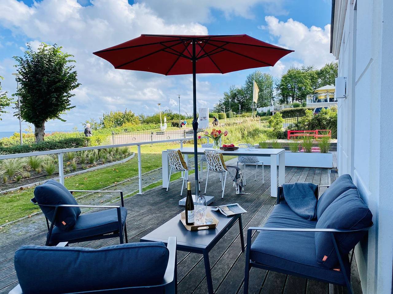 Ganze Wohnung, Luxus-Ferienwohnung "Küstenblick" in der Villa Claire am Strand von Sellin in Strand Sellin, Sellin
