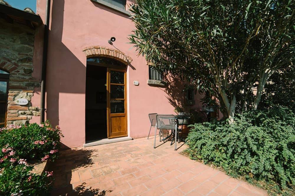 Ganze Wohnung, \"Il Querciolo\"   Apartment \"Pozzale\" for 2+2  people in a farmhouse in Valdichiana, in the heart of Tuscany in Marciano della Chiana, Arezzo Provinz