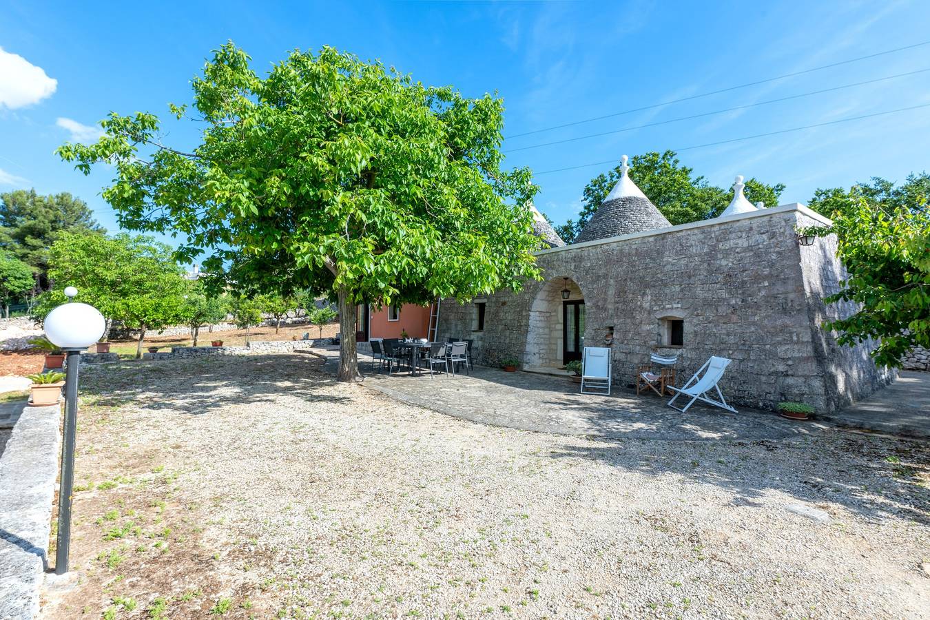 Trullo 'Dona Filomena' mit privater Terrasse, privatem Garten und Wi-Fi in Fasano, Salento