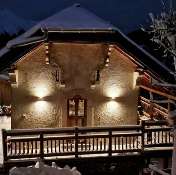 Gîte pour 2 personnes, avec vue et balcon à La Côte-d'Arbroz