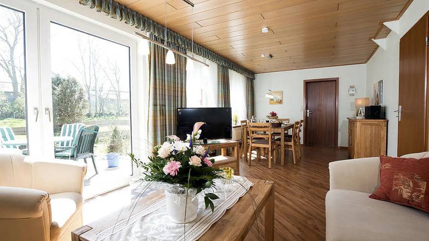 Ferienhaus für 6 Personen, mit Terrasse und Garten in Wenkendorf - 2
