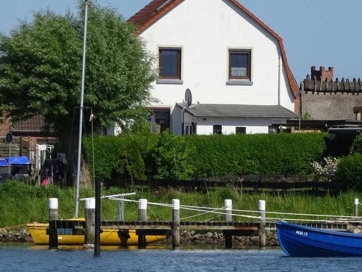 Ferienwohnung für 2 Personen, mit Terrasse und Garten sowie Ausblick und Seeblick in Maasholm