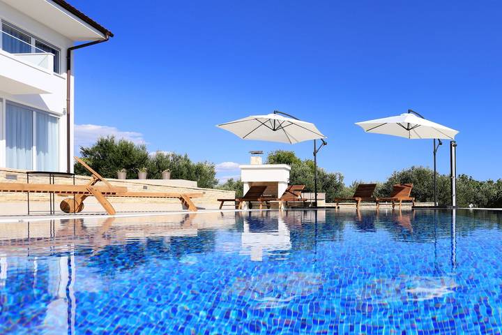 Ferienhaus für 10 Personen, mit Balkon und Terrasse sowie Garten in Sveti Filip i Jakov - 3