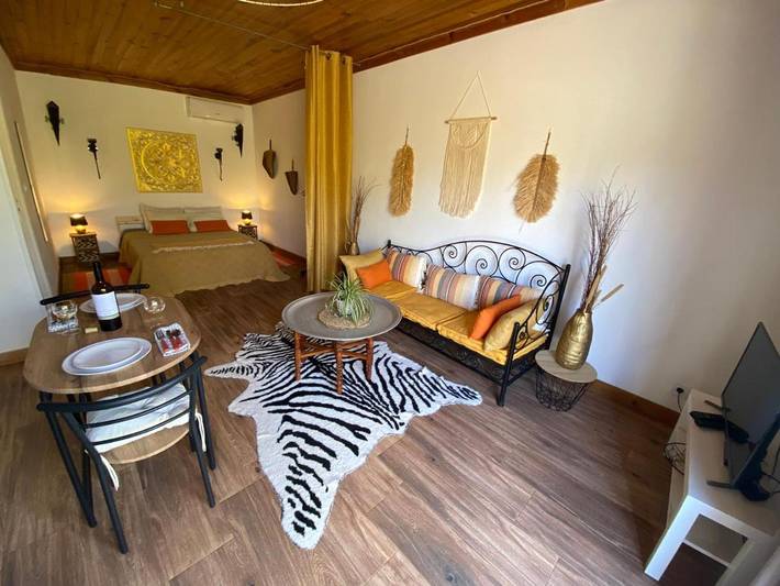 Casa rural para 2 personas, con vistas además de jardín y piscina en Paderne - 2