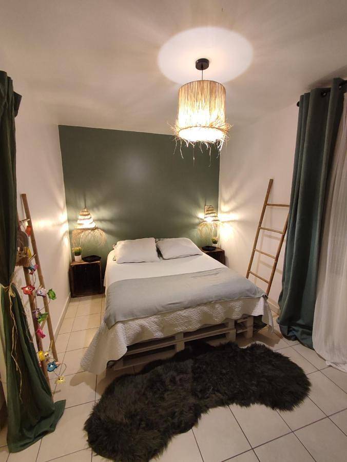 Appartement de vacances pour 2 personnes, avec Terrasse ainsi que Jardin et Vue