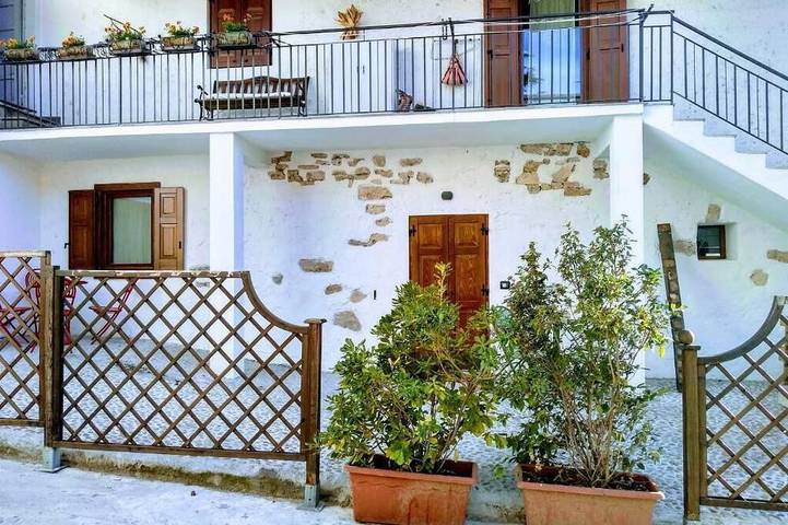Ferienhaus für 9 Personen, mit Garten - 1
