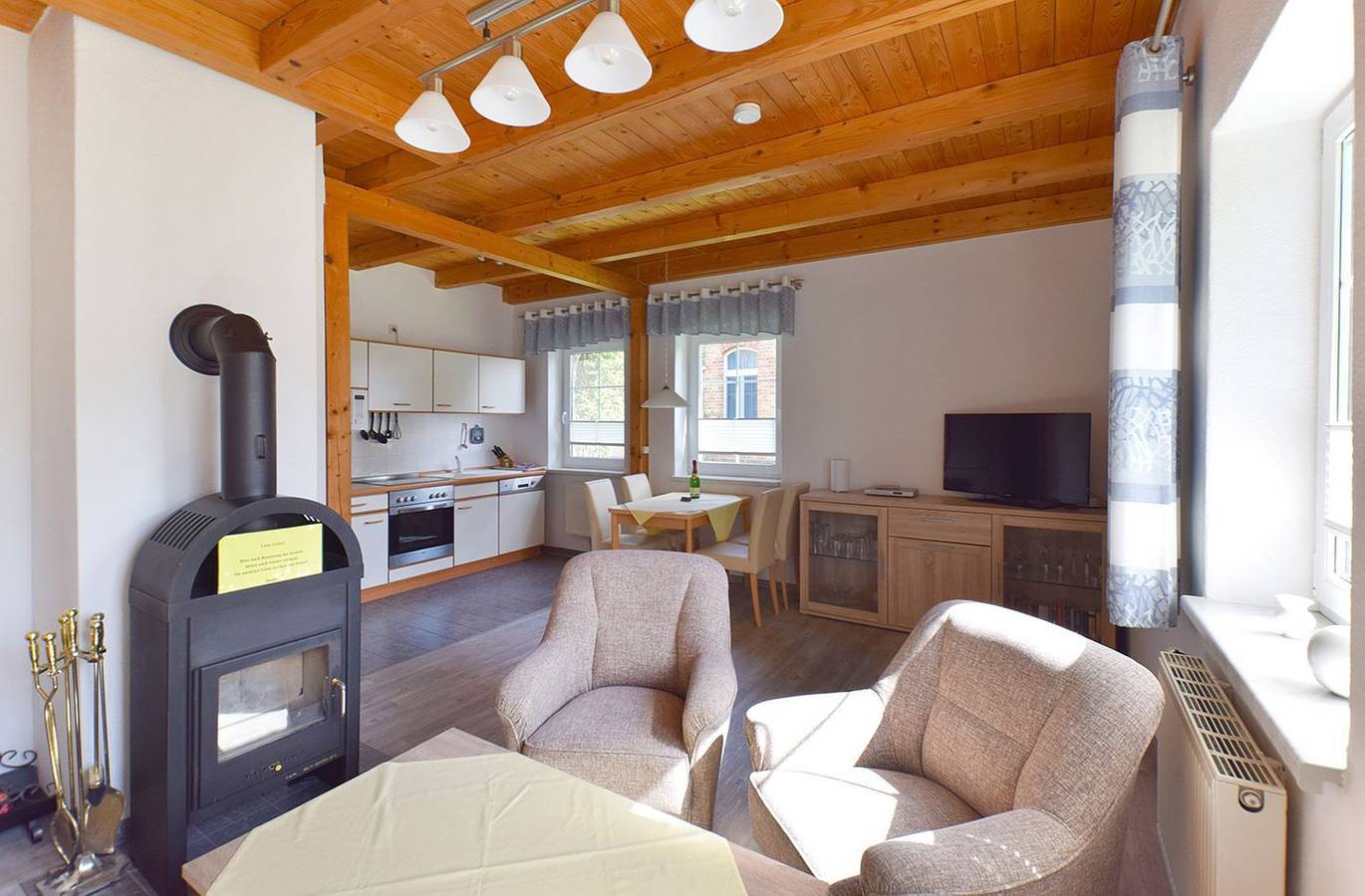 Entire apartment, Familienfreundliche Reihenhauswohnung mit Kamin,Wlan, Sauna, Haustiere gestattet in Prerow, Peninsula Fischland - Darss - Zingst