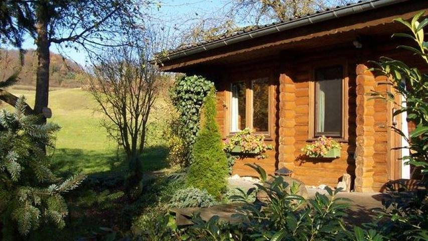 Ferienhaus für 2 Personen, mit Garten und Terrasse in Edertal