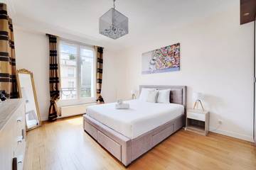 Appartement De Vacances pour 5 Personnes dans Neuilly-sur-Seine, Hauts-de-Seine, Photo 1