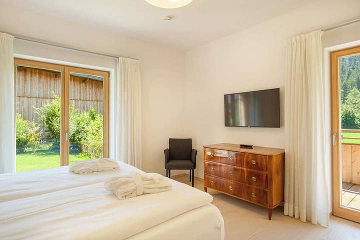 Ferienwohnung für 4 Personen, mit Garten und Whirlpool sowie Pool und Sauna in Bad Oberdorf - 2