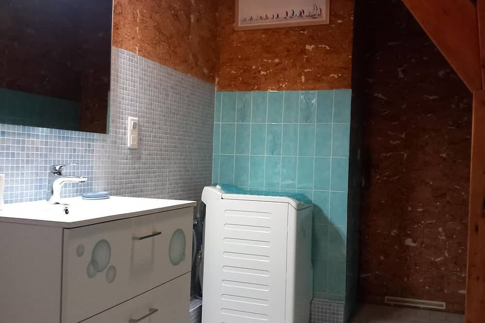 Holiday Home in La Chapelle with Garden in La Chapelle-aux-Bois, Épinal region