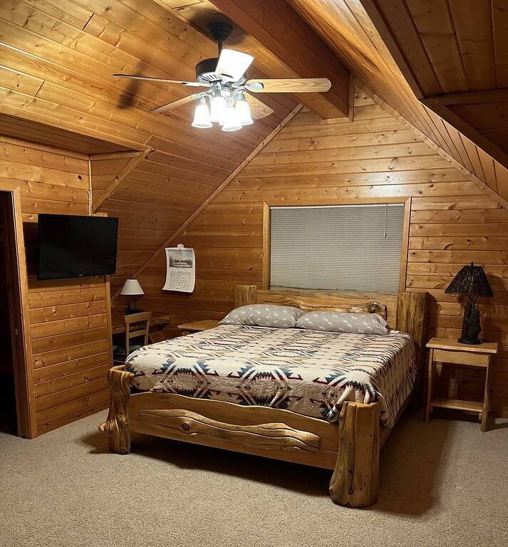 Private, family friendly lake home w/sandy beach in Crosslake on Pine Lake in Crosslake, Crow Wing County