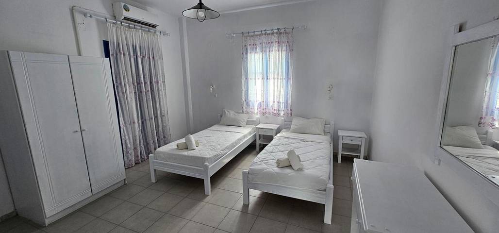 Holiday rental for 2 people, with balcony in Greek Islands