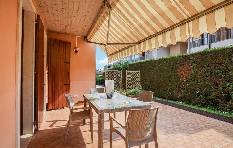 Gîte pour 4 personnes, avec terrasse et piscine à Bardolino - 3