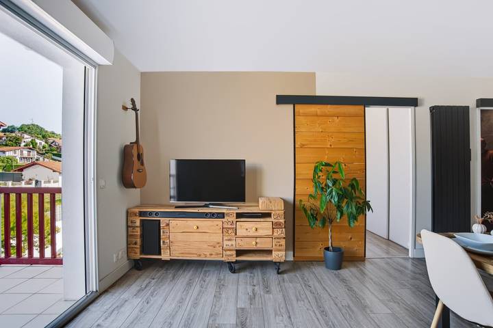 Gîte pour 4 personnes, avec terrasse, adapté aux familles à Hendaye